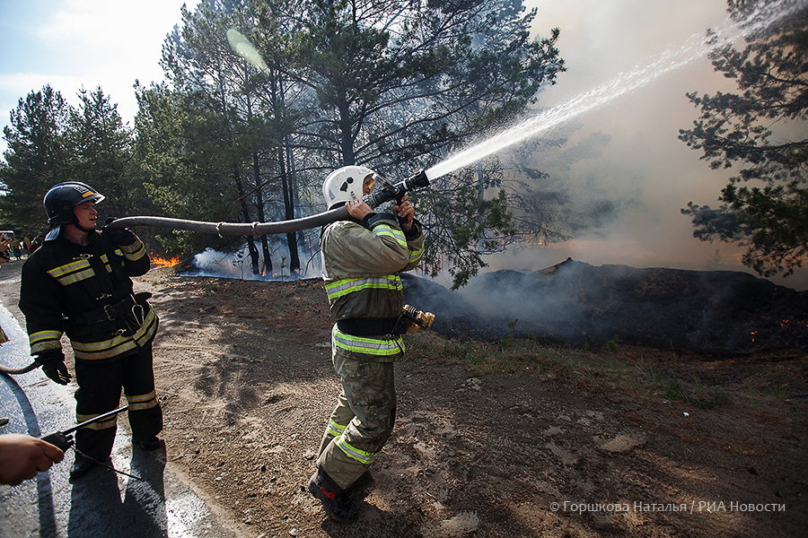 15.05.2021. Тушение пожара в районе озера Андреевское. Тюменская область. (Автор фото Наталья Горшкова)